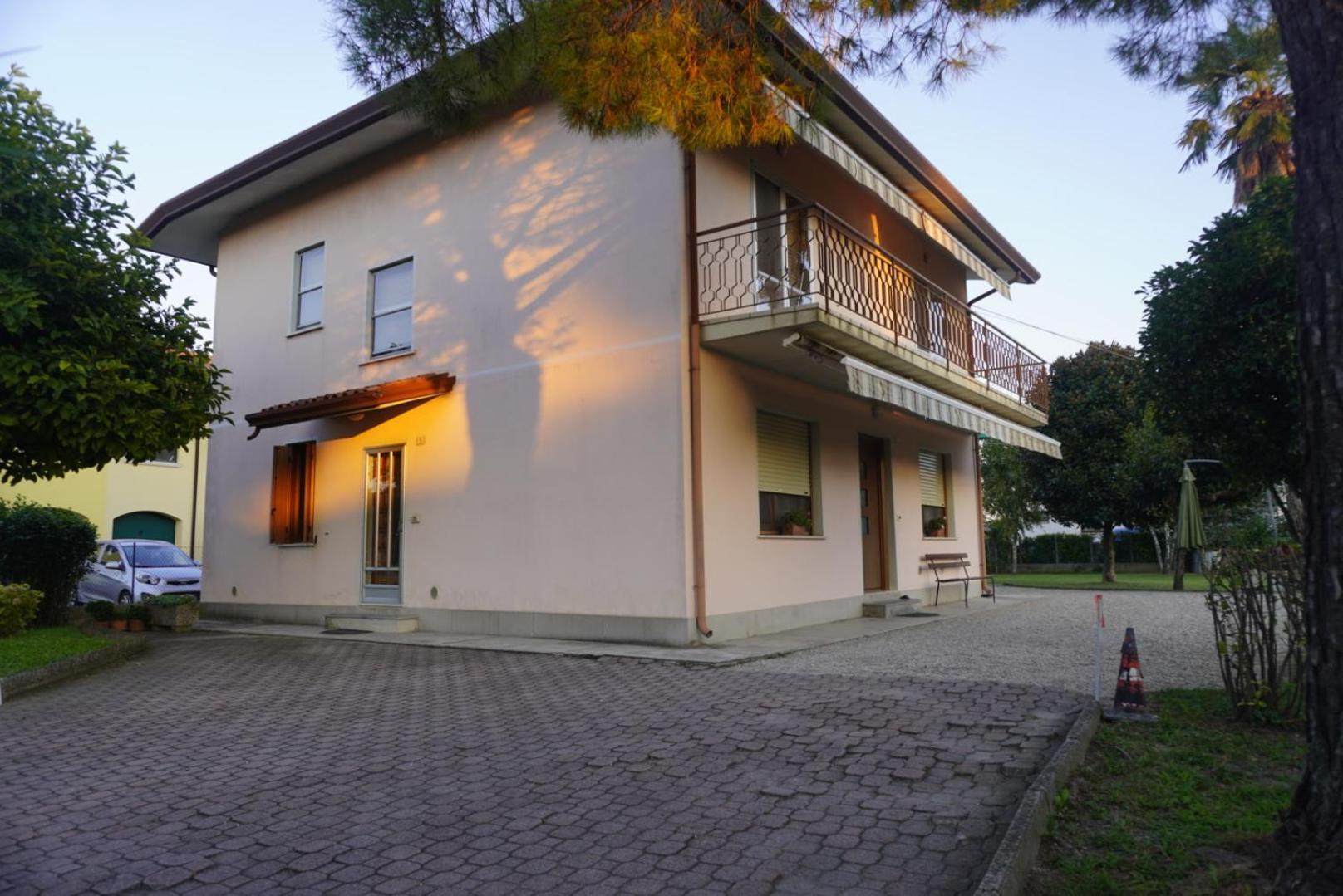 Oliva'S House Appartamento Con Giardino Palazzolo dello Stella Bagian luar foto